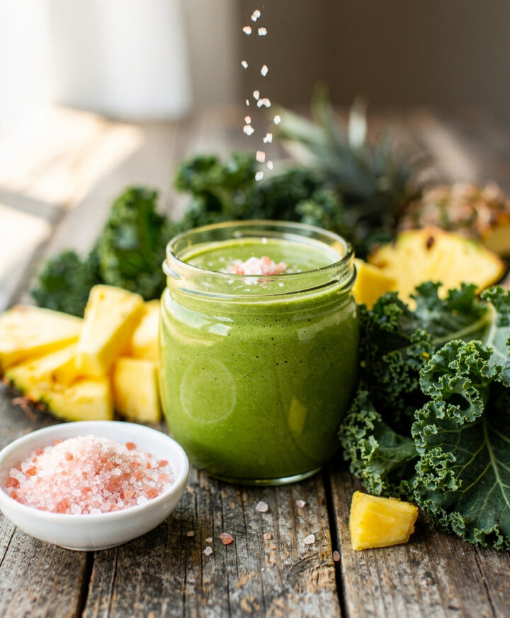 Green Smoothie with a Pinch of Pink Salt featured image